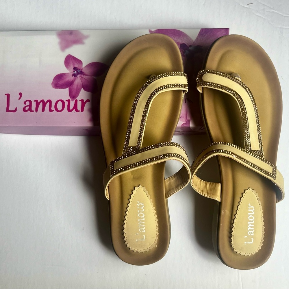 NEW IN BOX - Sandals with rhinestones - Fits like a 8.5/9